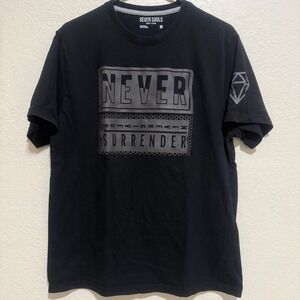 Seven Souls New York Mens Never Surrender Graphic T-Shirt Black Silver Medium